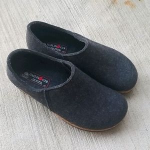 Great condition clogs! Size 40!